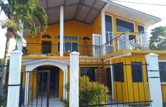 PH0027 &#8211; Two-Story House in San Ignacio