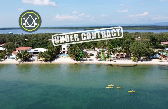 PL0118-Introducing an Exceptional Beachfront Lot in Maya Beach, Placencia Peninsula!
