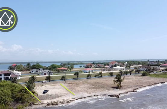 PL0167-Prime Beachfront Lot on Million Dollar Drive – Placencia Peninsula